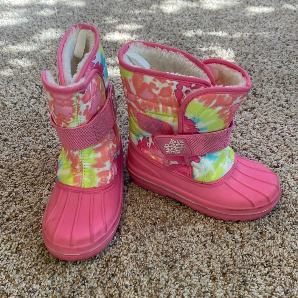 Kids snow boots!